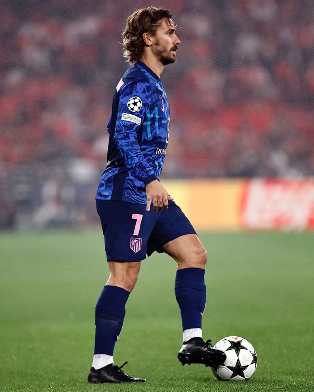 巴萨前锋格列兹曼因伤退出国家队比赛 巴萨前锋格列兹曼因伤退出国家队比赛